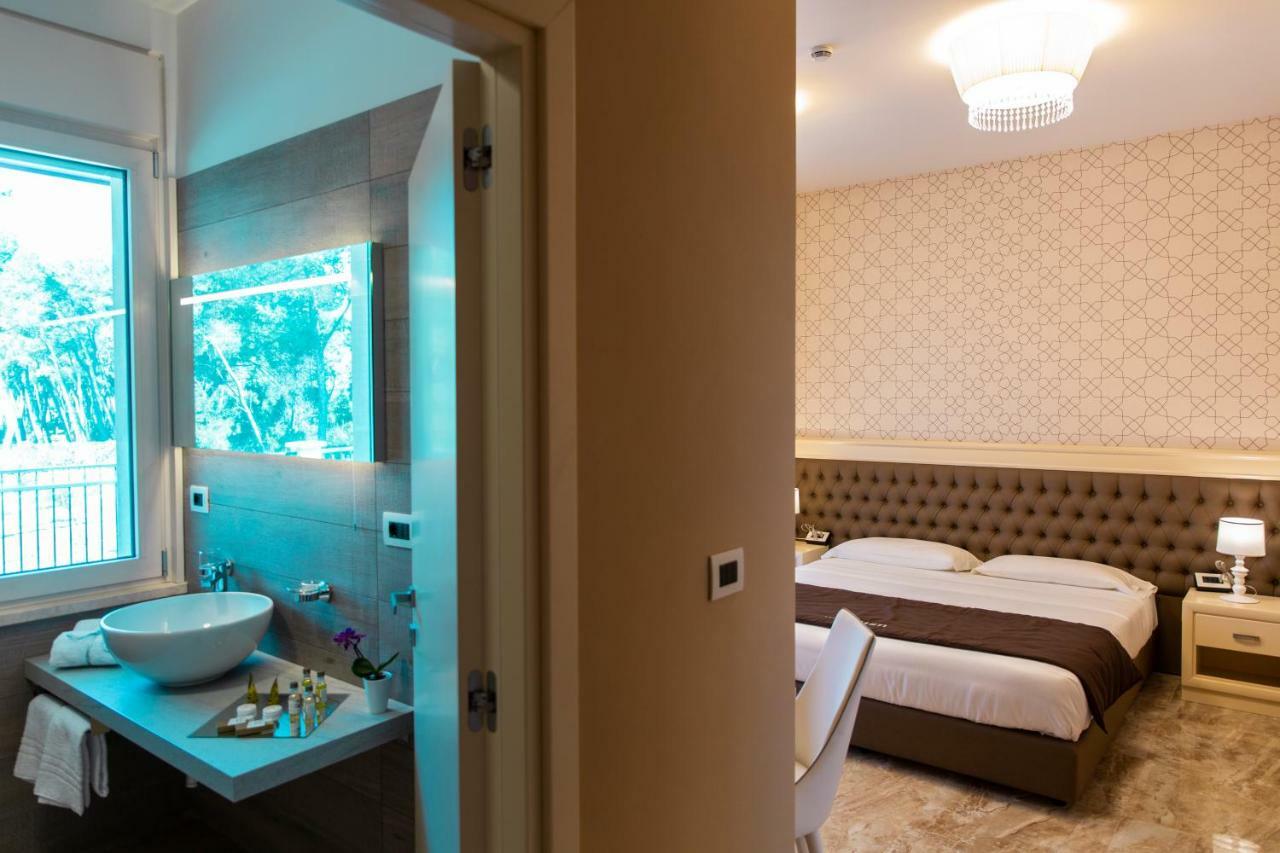 Aurum Suites Pescara Eksteriør billede
