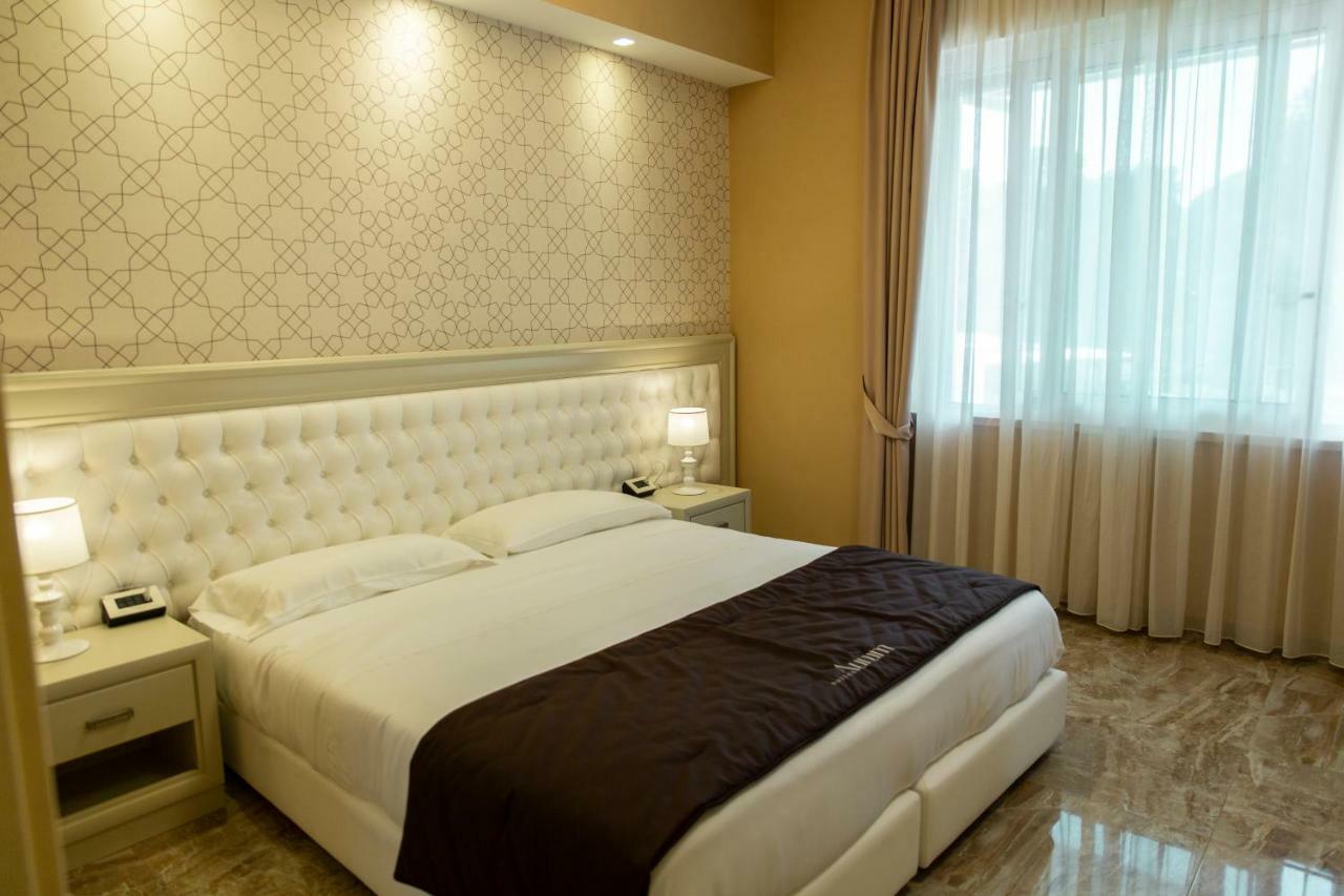 Aurum Suites Pescara Eksteriør billede