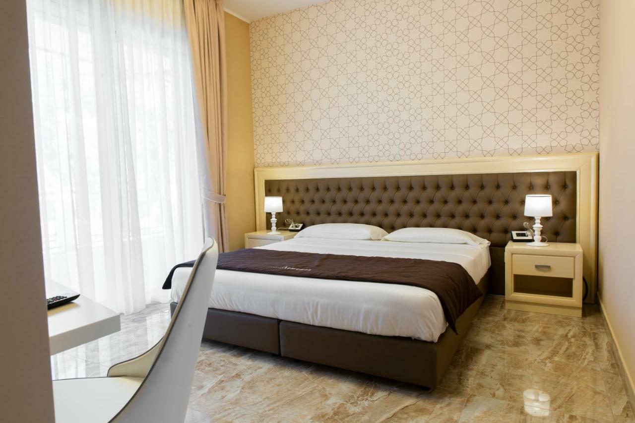 Aurum Suites Pescara Eksteriør billede